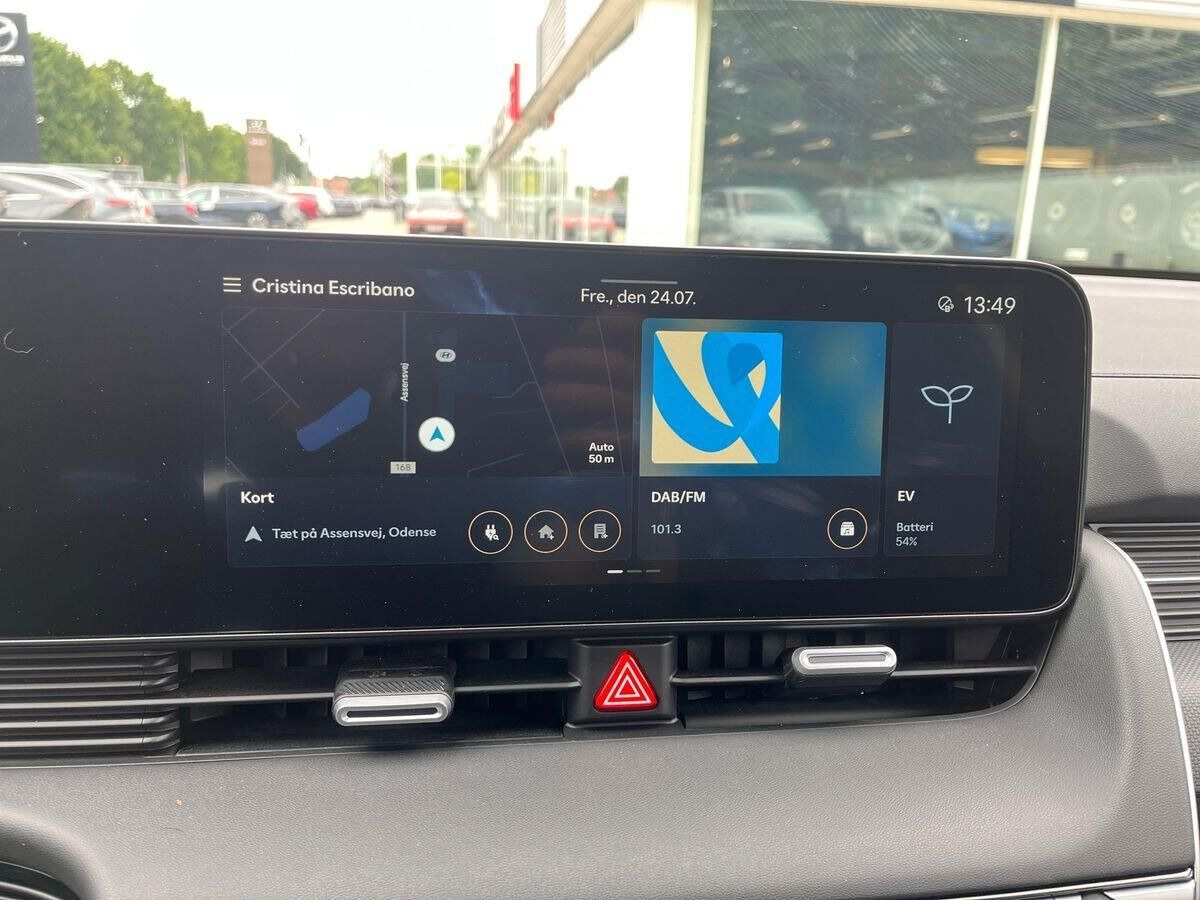 Hvid Hyundai Ioniq 5 fra 2025