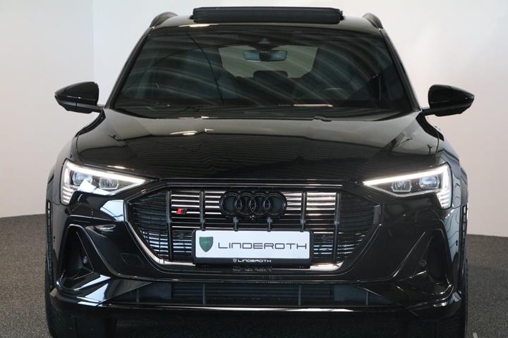 Sort Audi e-tron S fra 2023