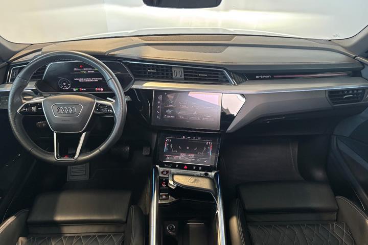 Sort Audi e-tron S fra 2023