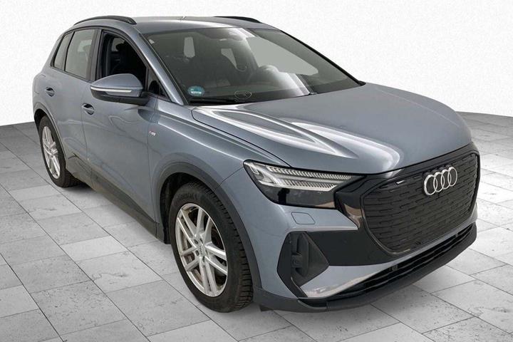 Blå Audi Q4 e-tron fra 2025