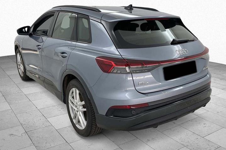 Blå Audi Q4 e-tron fra 2025
