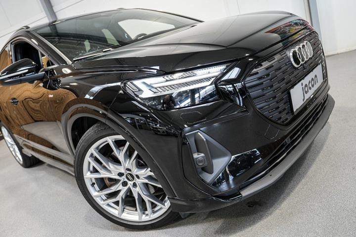Sort Audi Q4 e-tron fra 2023