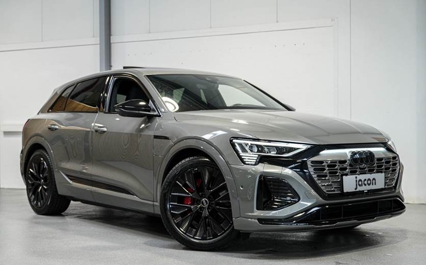 Audi Q8 e-tron 55 S-line quattro