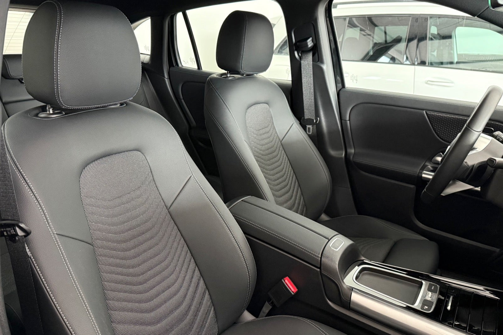 Sort Mercedes EQA250+ fra 2026