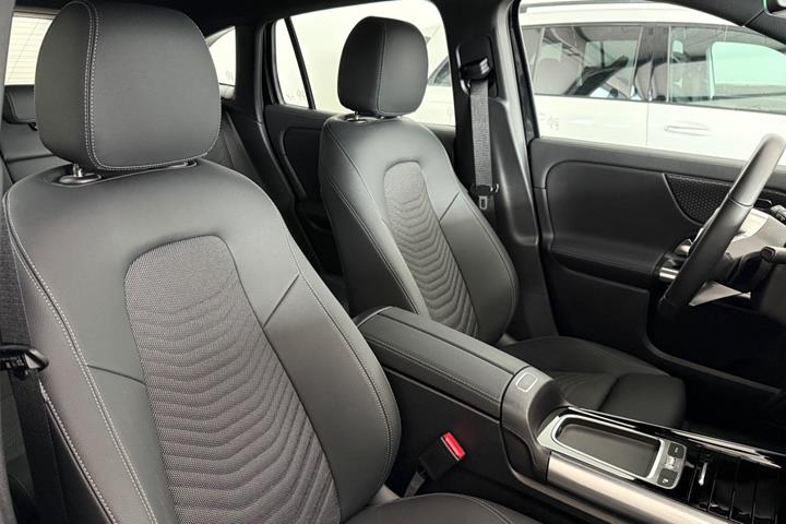 Sort Mercedes EQA250+ fra 2026