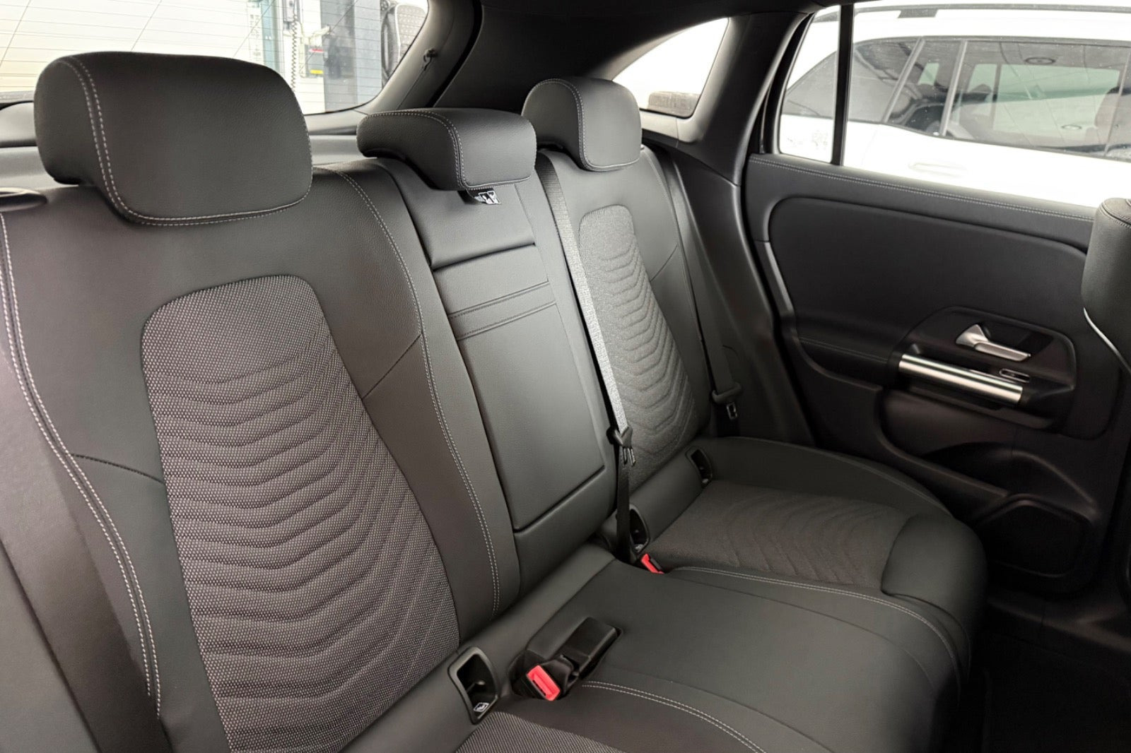 Sort Mercedes EQA250+ fra 2026