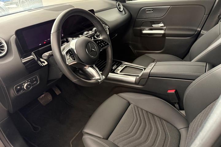 Sort Mercedes EQA250+ fra 2026