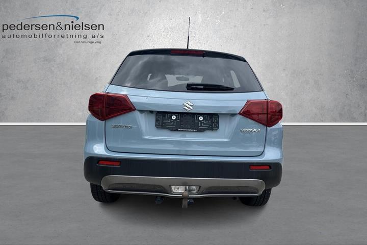 Blå Suzuki Vitara fra 2020