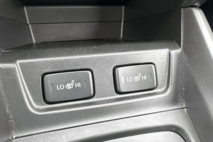 Blå Suzuki Vitara fra 2020