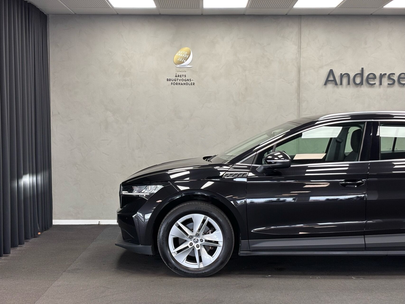 Sort Skoda Enyaq fra 2023