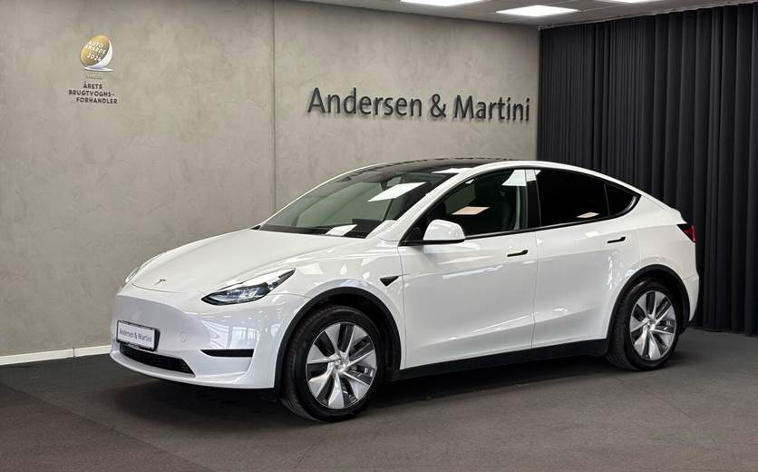Tesla Model Y EL Standard Range RWD 299HK 5d Aut.