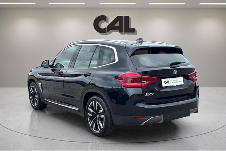 Sort BMW iX3 fra 2021