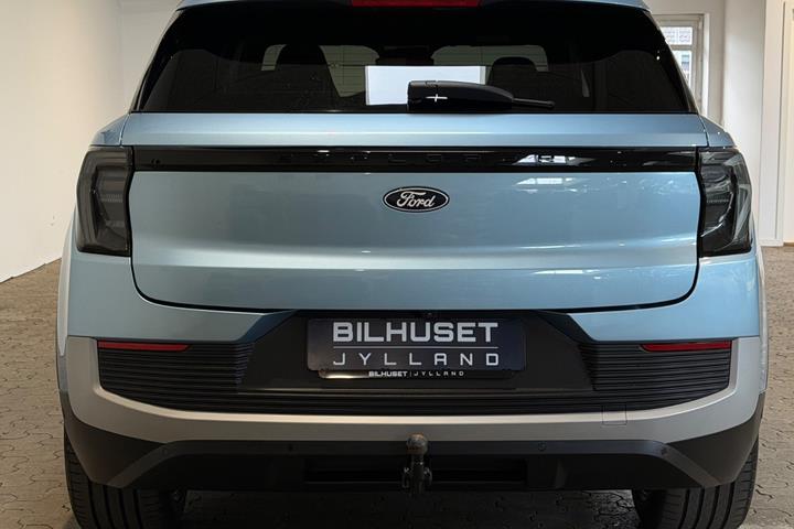 Blå Ford Explorer fra 2025