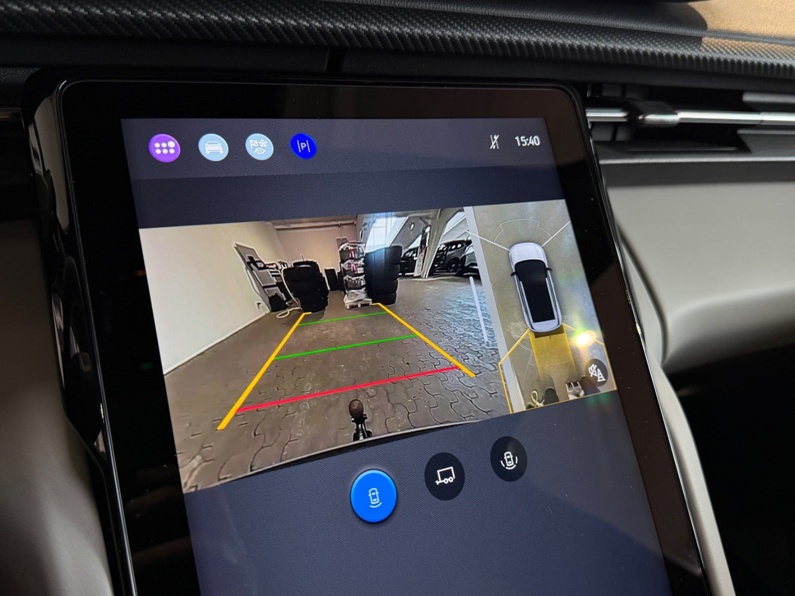 Blå Ford Explorer fra 2025