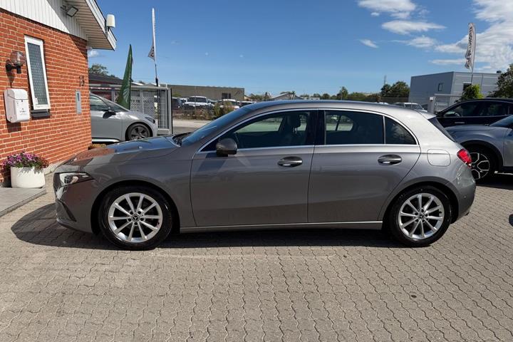 undefined Mercedes A180 d fra 2017
