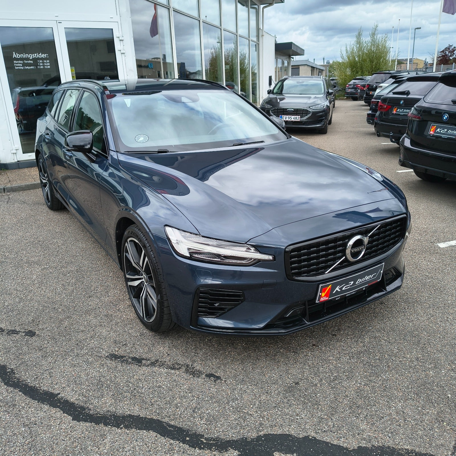 Volvo V60 2,0 T6 ReCharge R-Design aut. AWD