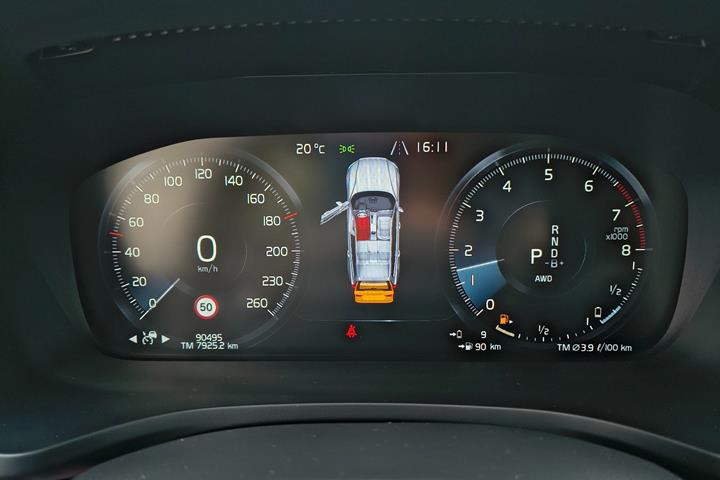 Blå Volvo V60 fra 2022