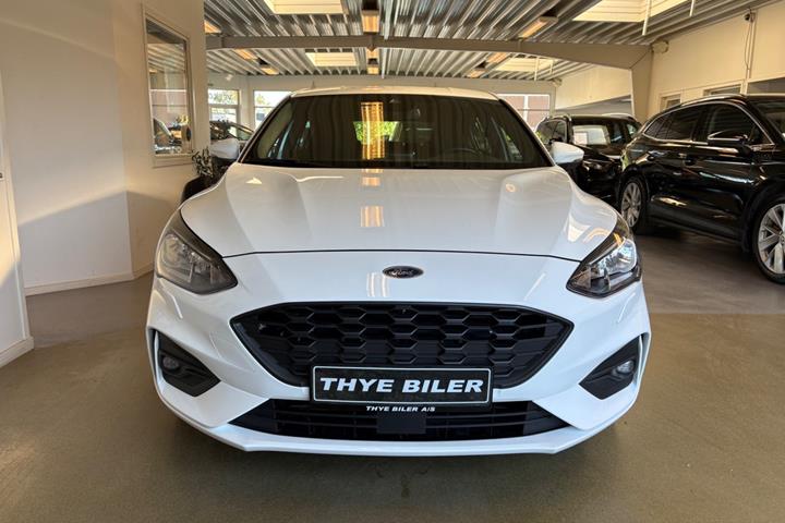 Hvid Ford Focus fra 2019