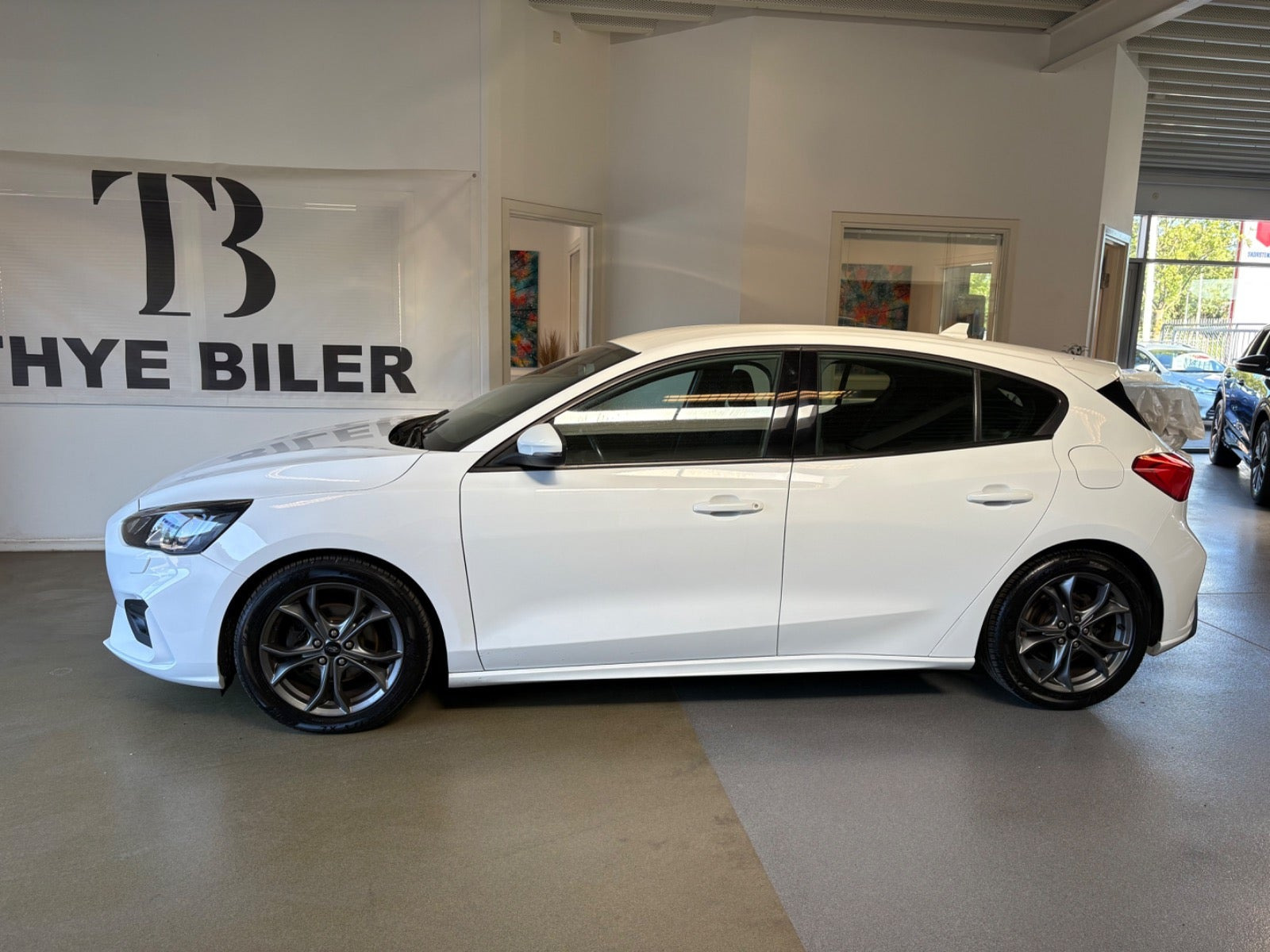 Hvid Ford Focus fra 2019