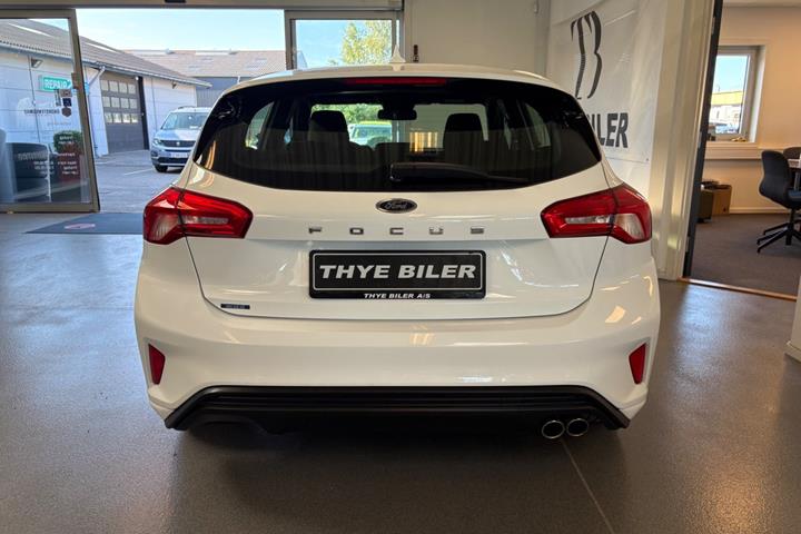 Hvid Ford Focus fra 2019