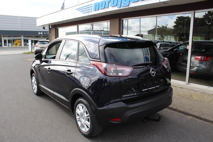 Blå Opel Crossland X fra 2019