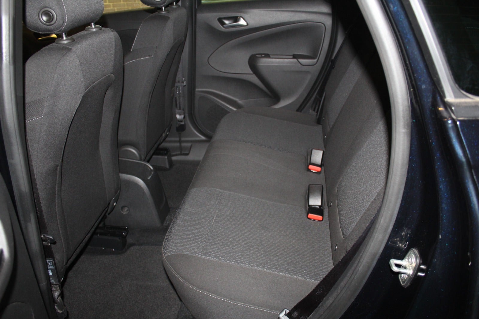 Blå Opel Crossland X fra 2019