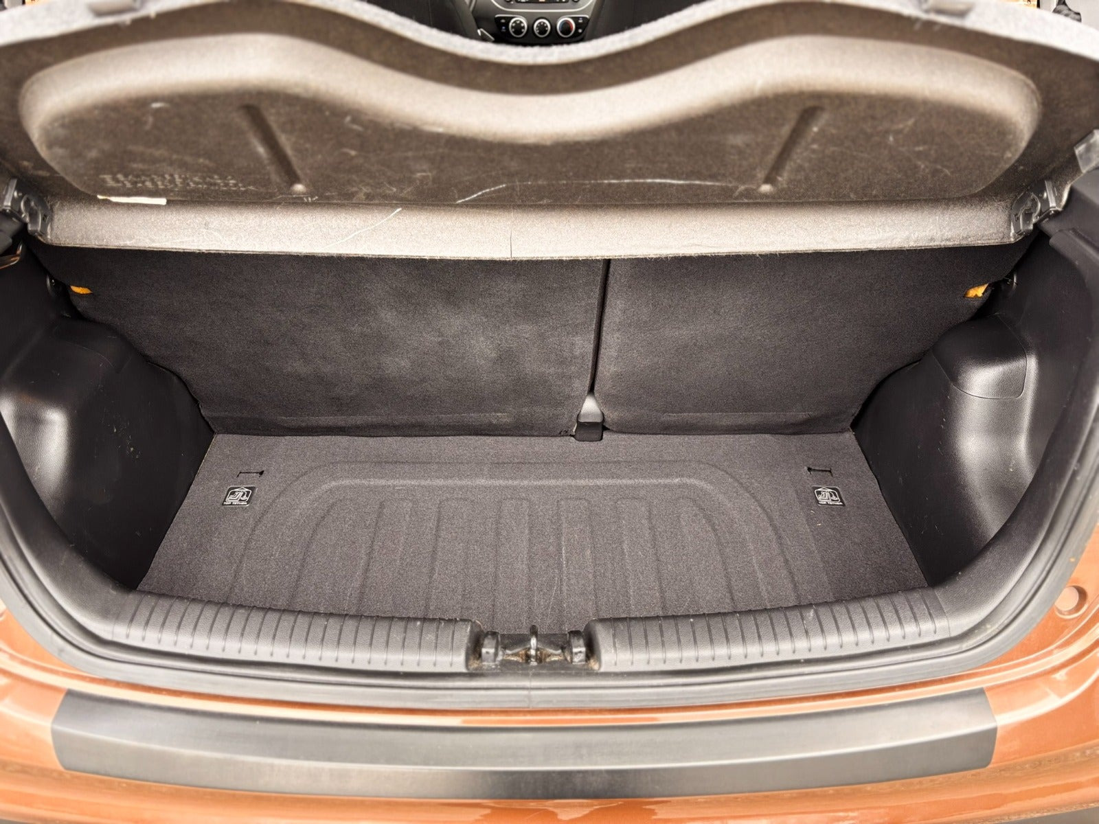 Brun Hyundai i10 fra 2018