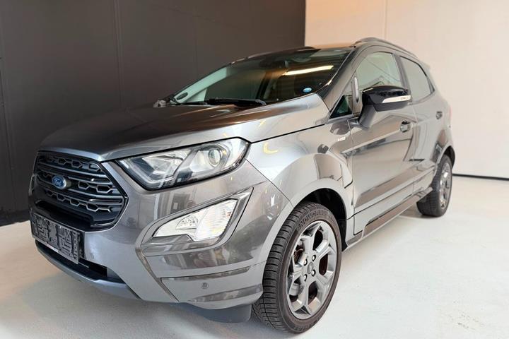 Grå Ford EcoSport fra 2018 set udefra