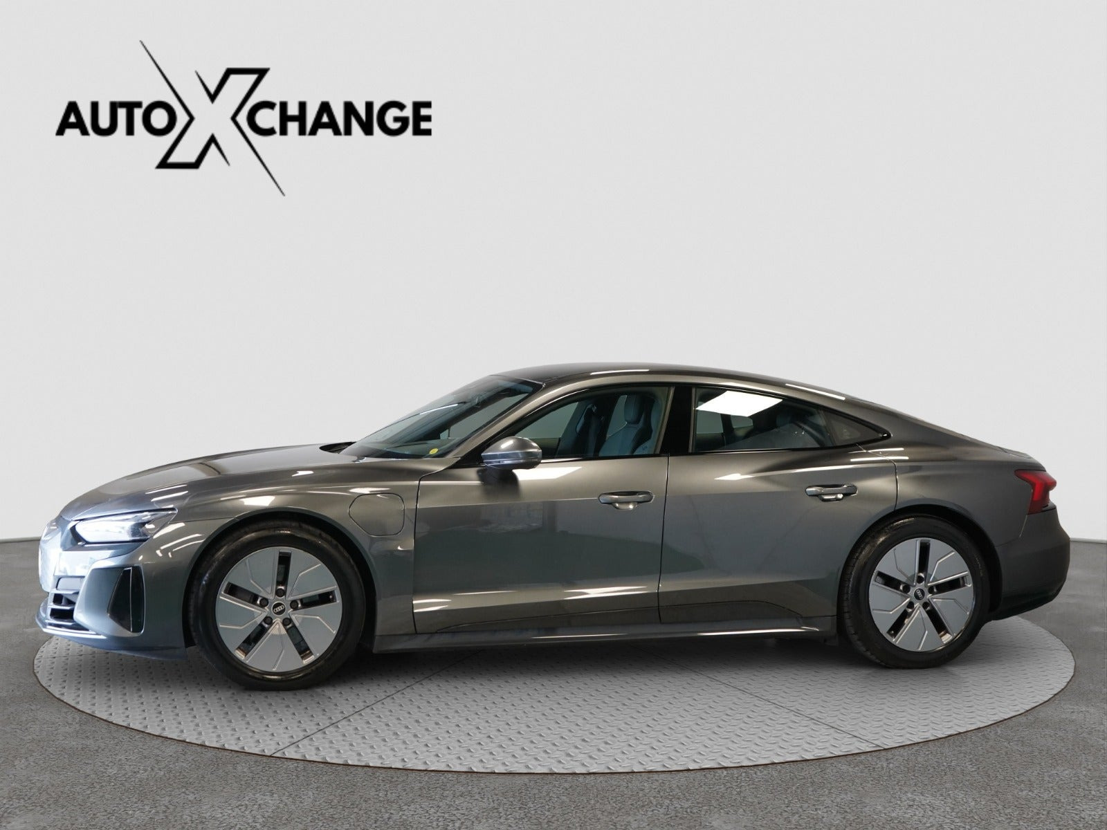 Grå Audi e-tron GT fra 2021