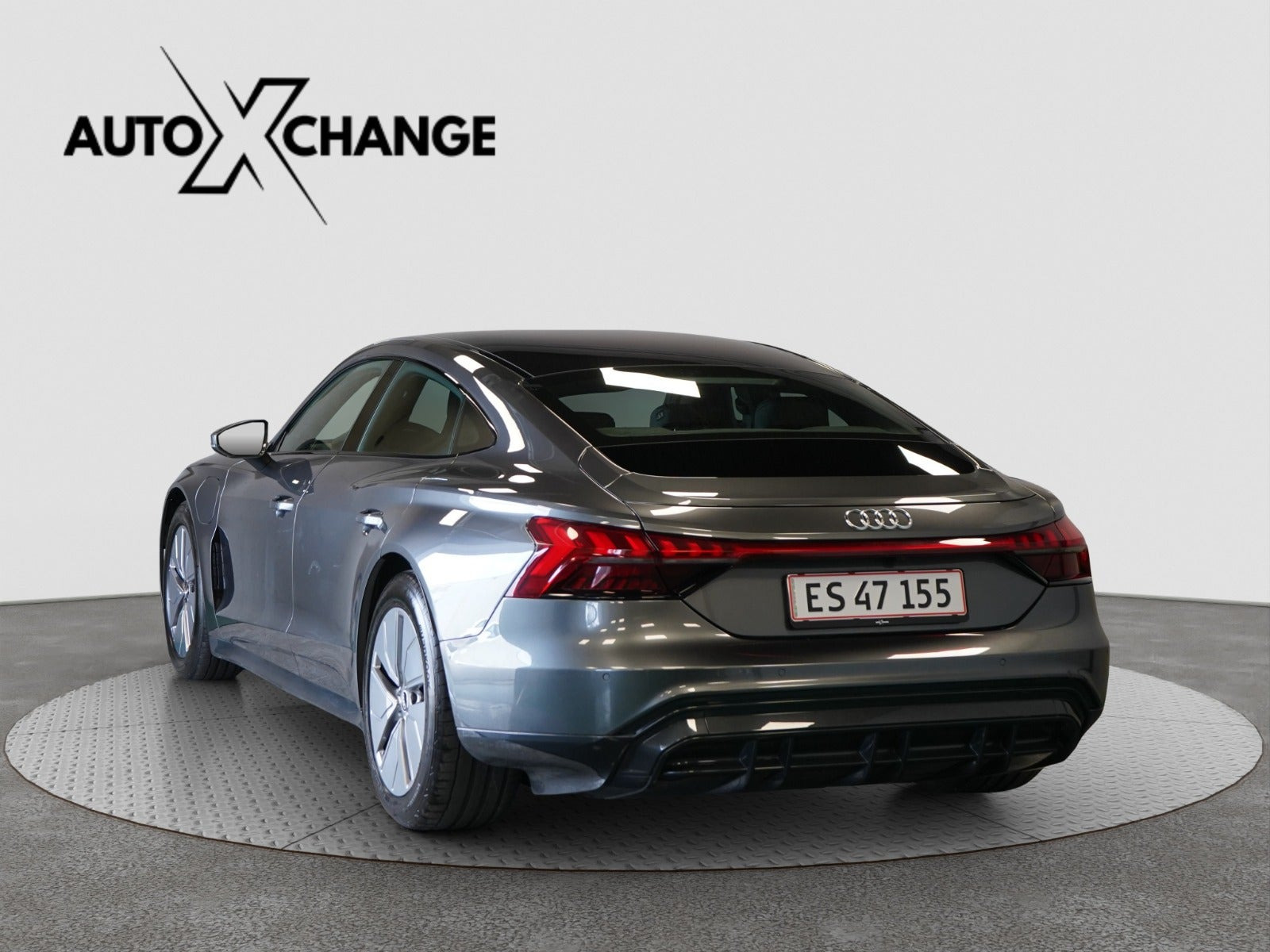Grå Audi e-tron GT fra 2021