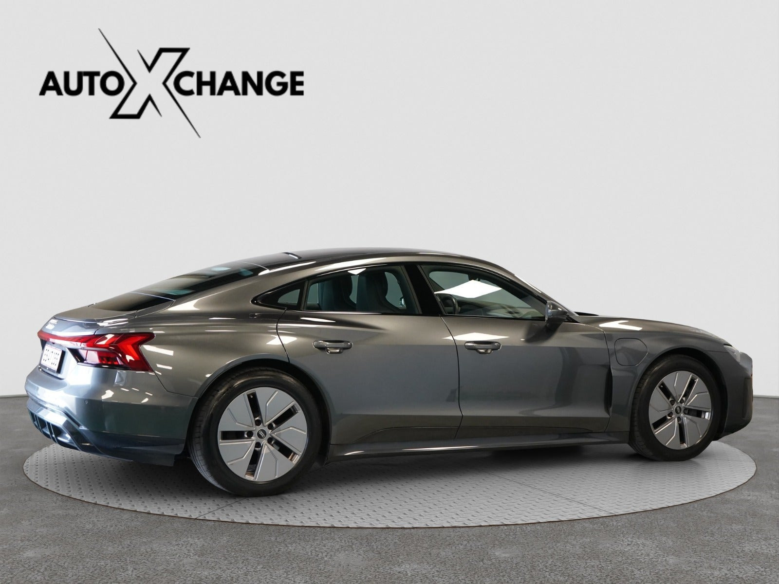 Grå Audi e-tron GT fra 2021