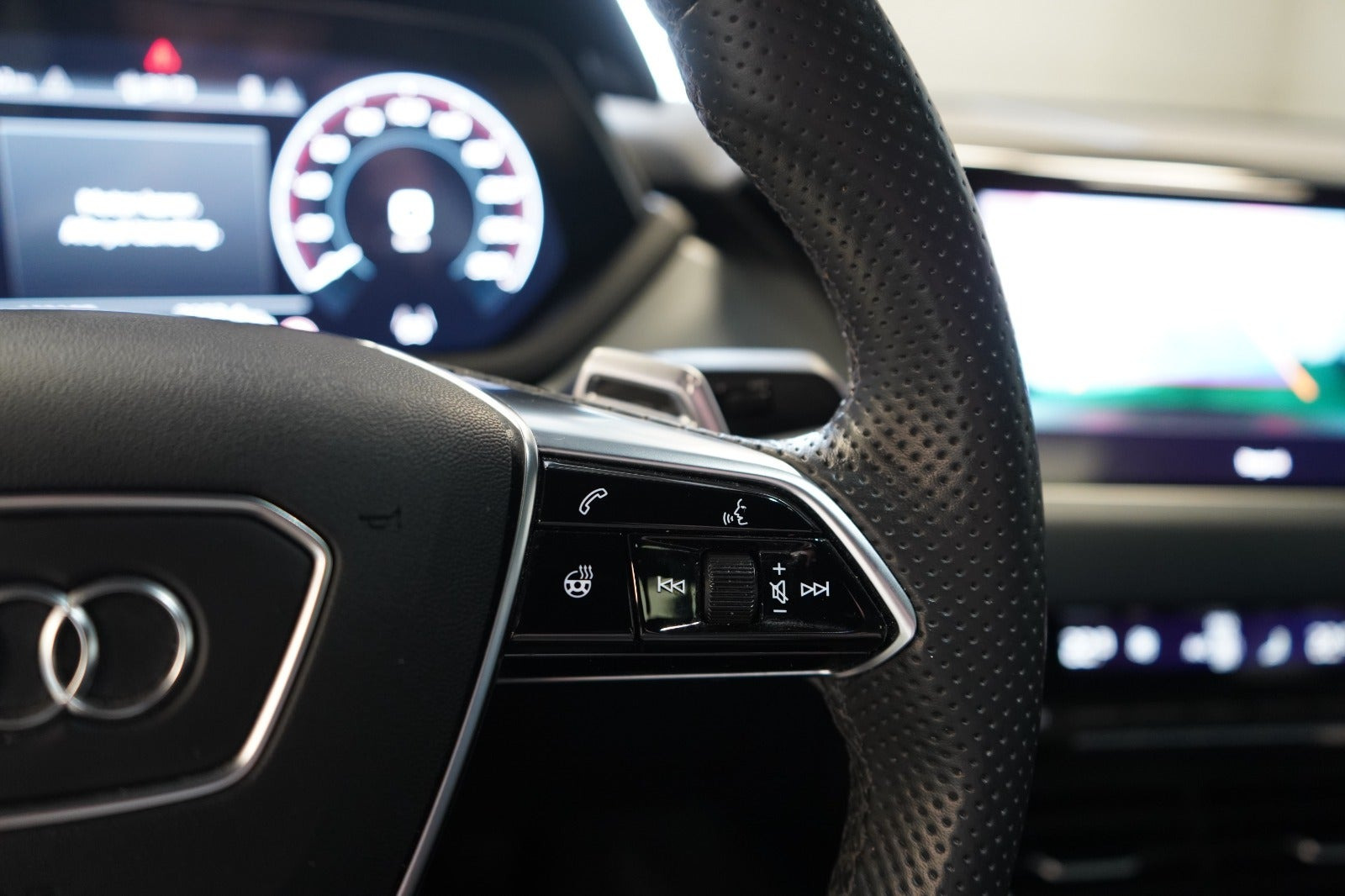Grå Audi e-tron GT fra 2021