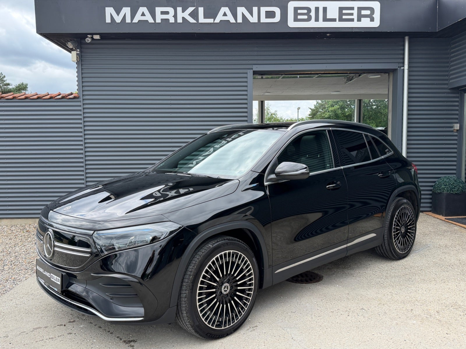Mercedes EQA300 AMG Line 4Matic