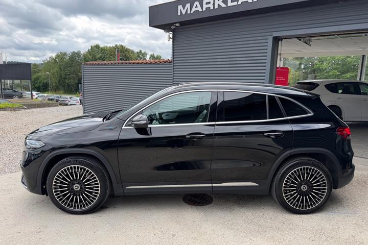 Sort Mercedes EQA300 fra 2022