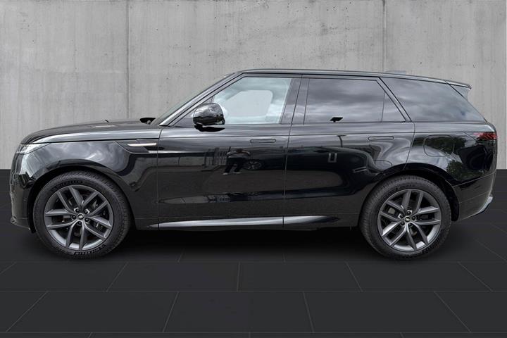 Sort Land Rover Range Rover sport fra 2025