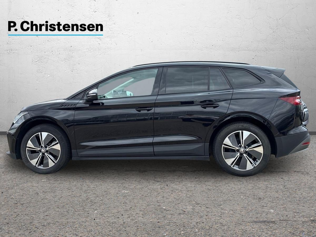 Sort Skoda Enyaq fra 2023