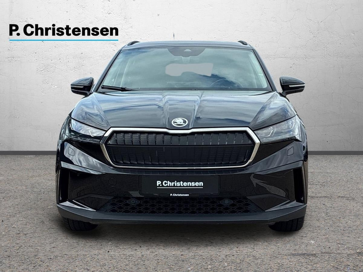 Sort Skoda Enyaq fra 2023
