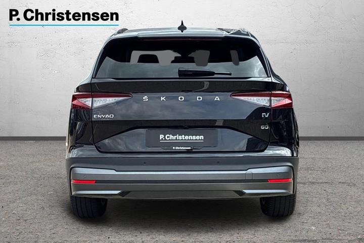 Sort Skoda Enyaq fra 2023