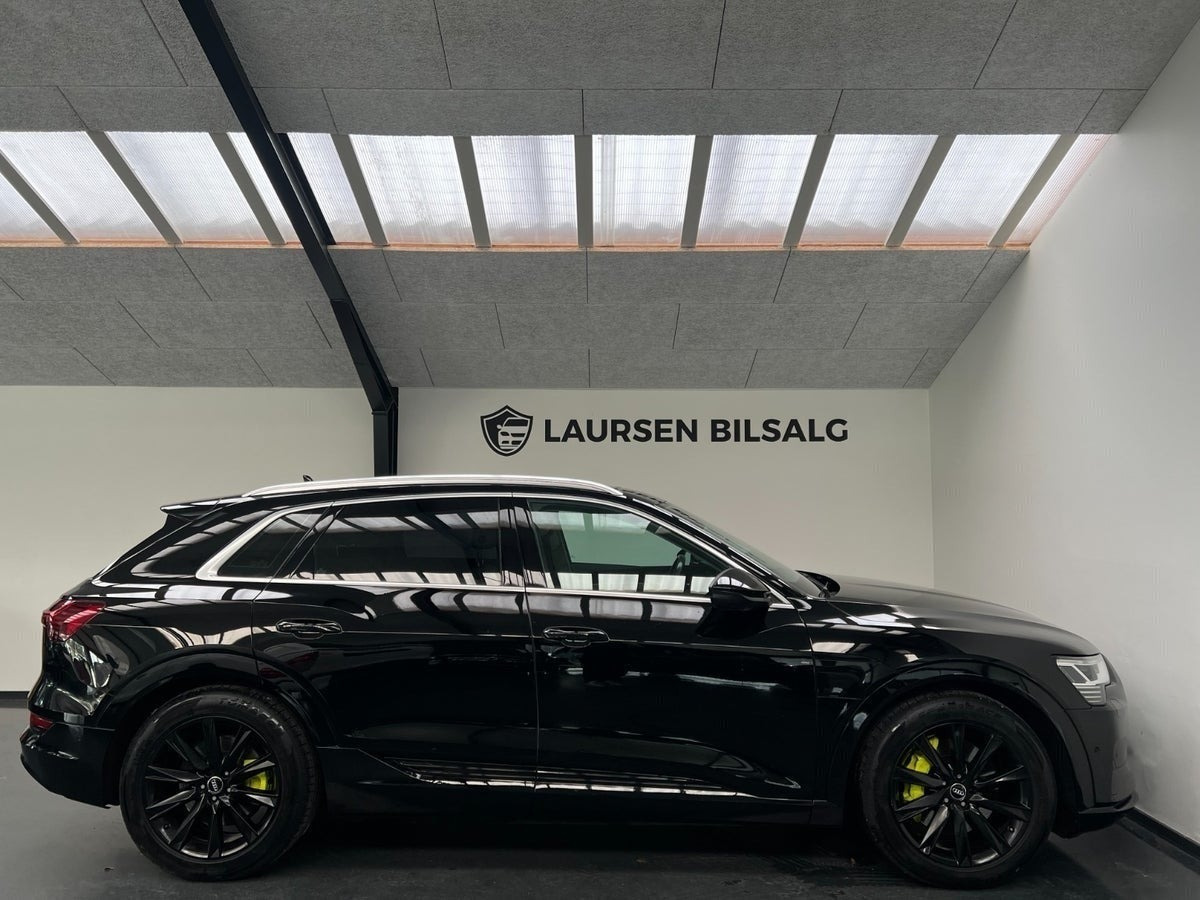 Sort Audi e-tron fra 2020