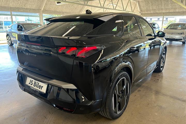 Sort Peugeot e-3008 fra 2024
