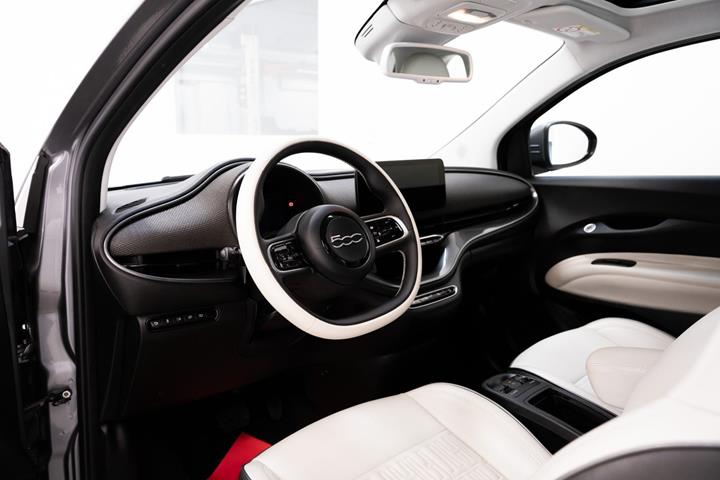 undefined Fiat 500e fra 2020