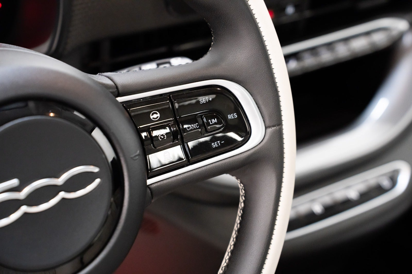 undefined Fiat 500e fra 2020