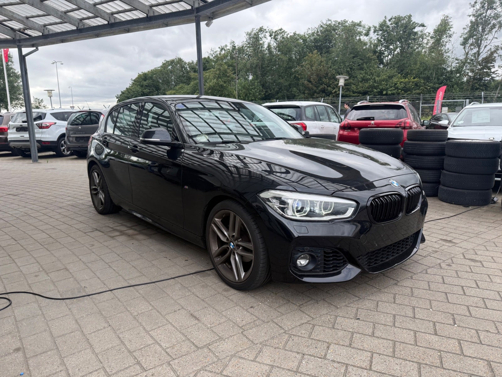 Sort BMW 118i fra 2019