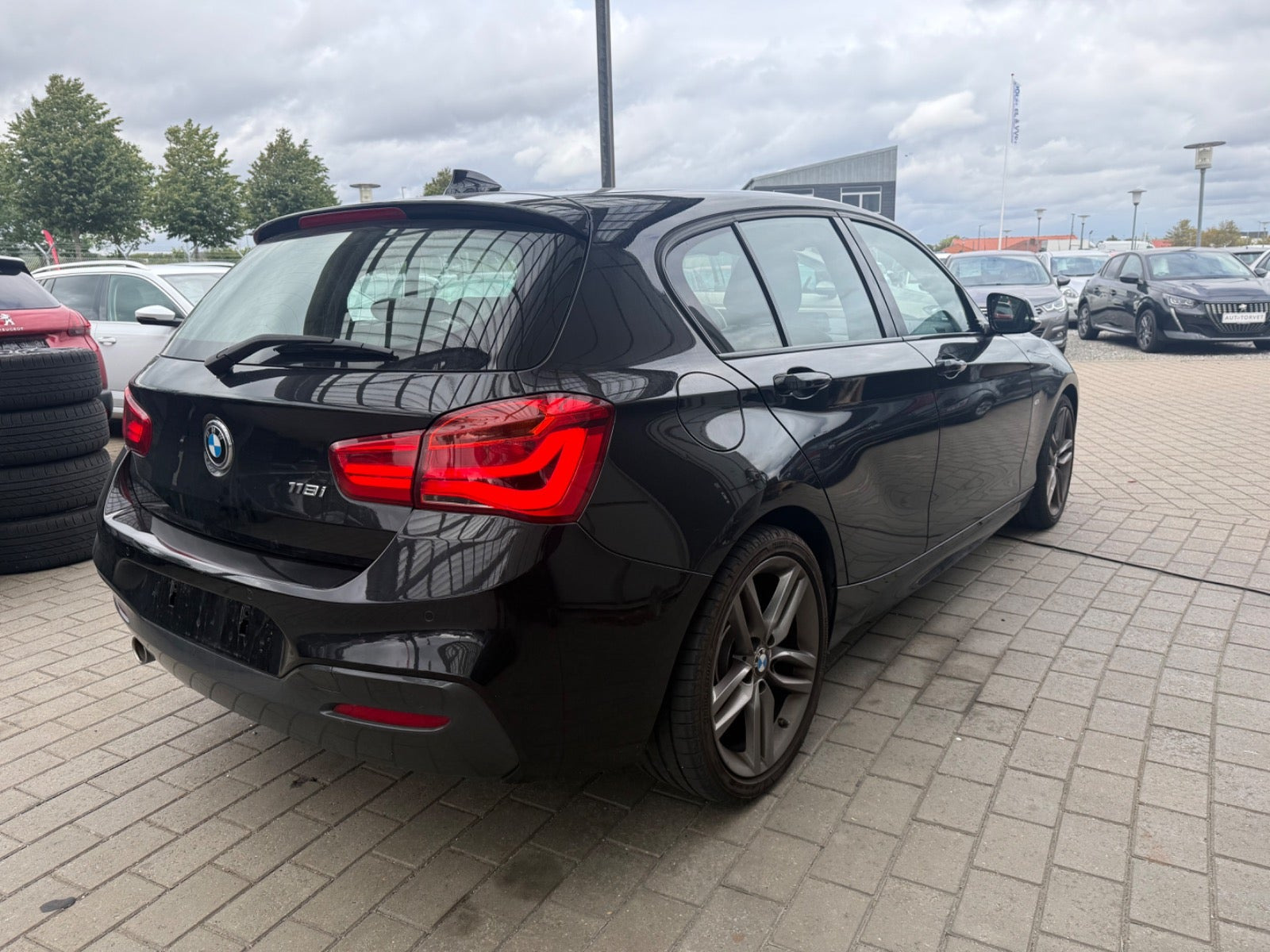 Sort BMW 118i fra 2019