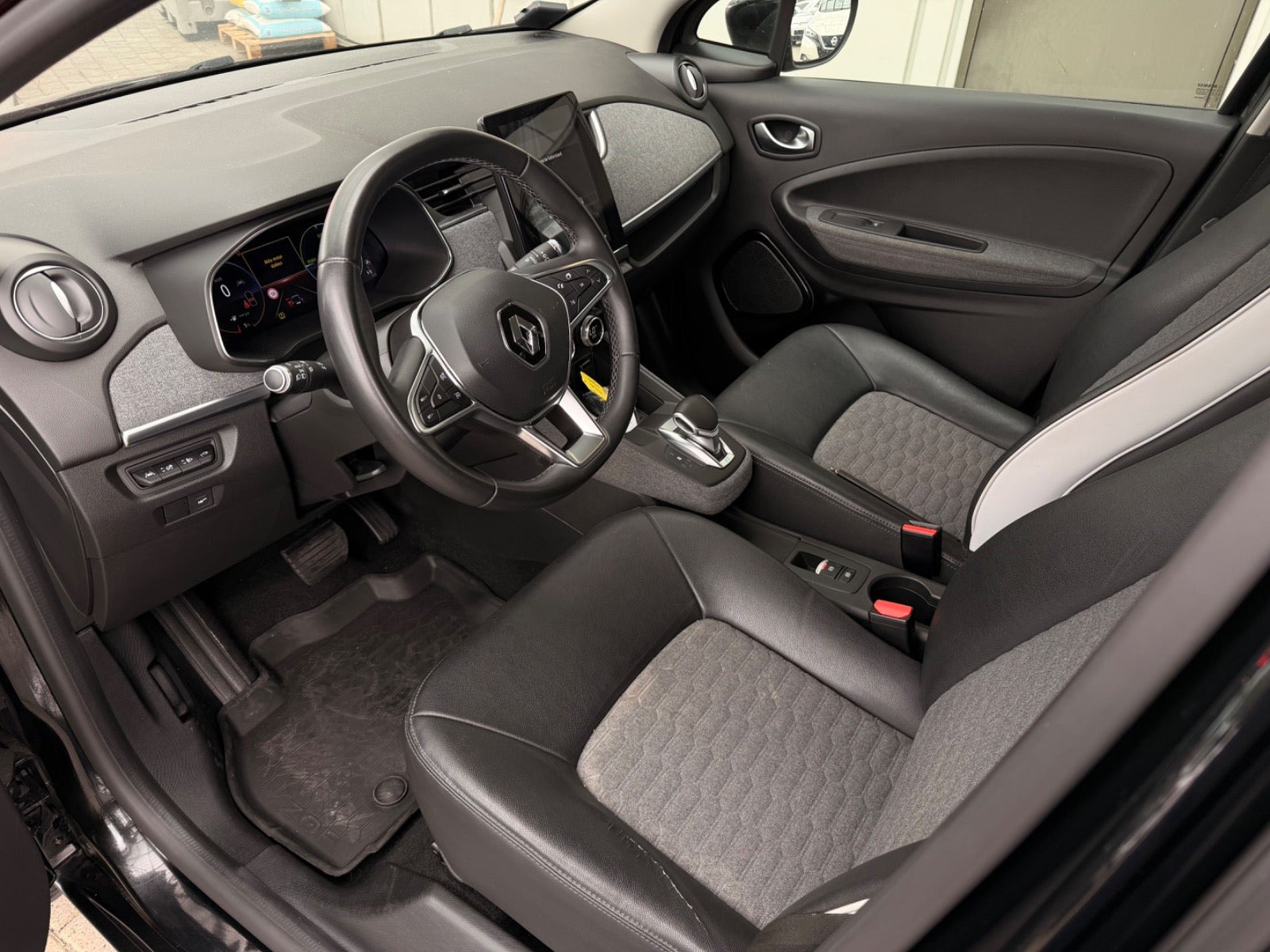 Sort Renault Zoe fra 2021