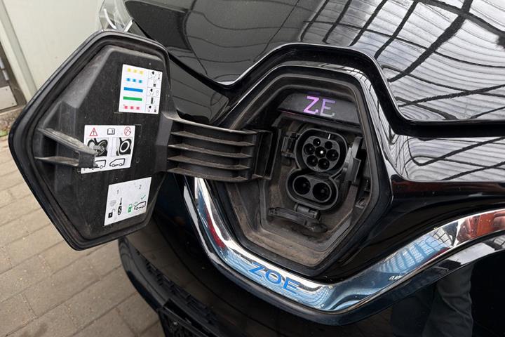 Sort Renault Zoe fra 2021