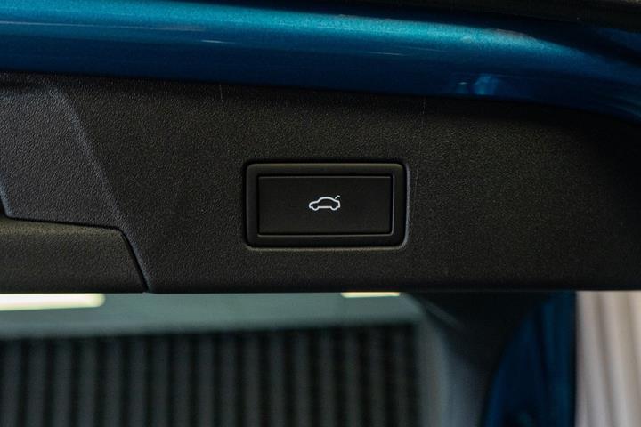 Blå VW ID.5 fra 2024