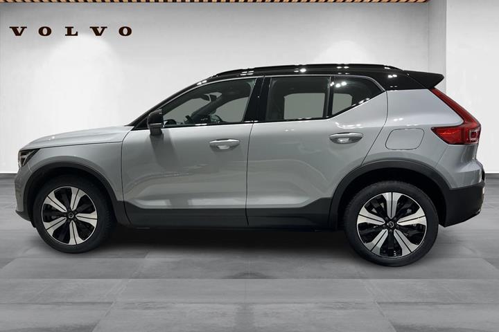 Grå Volvo EX40 fra 2026