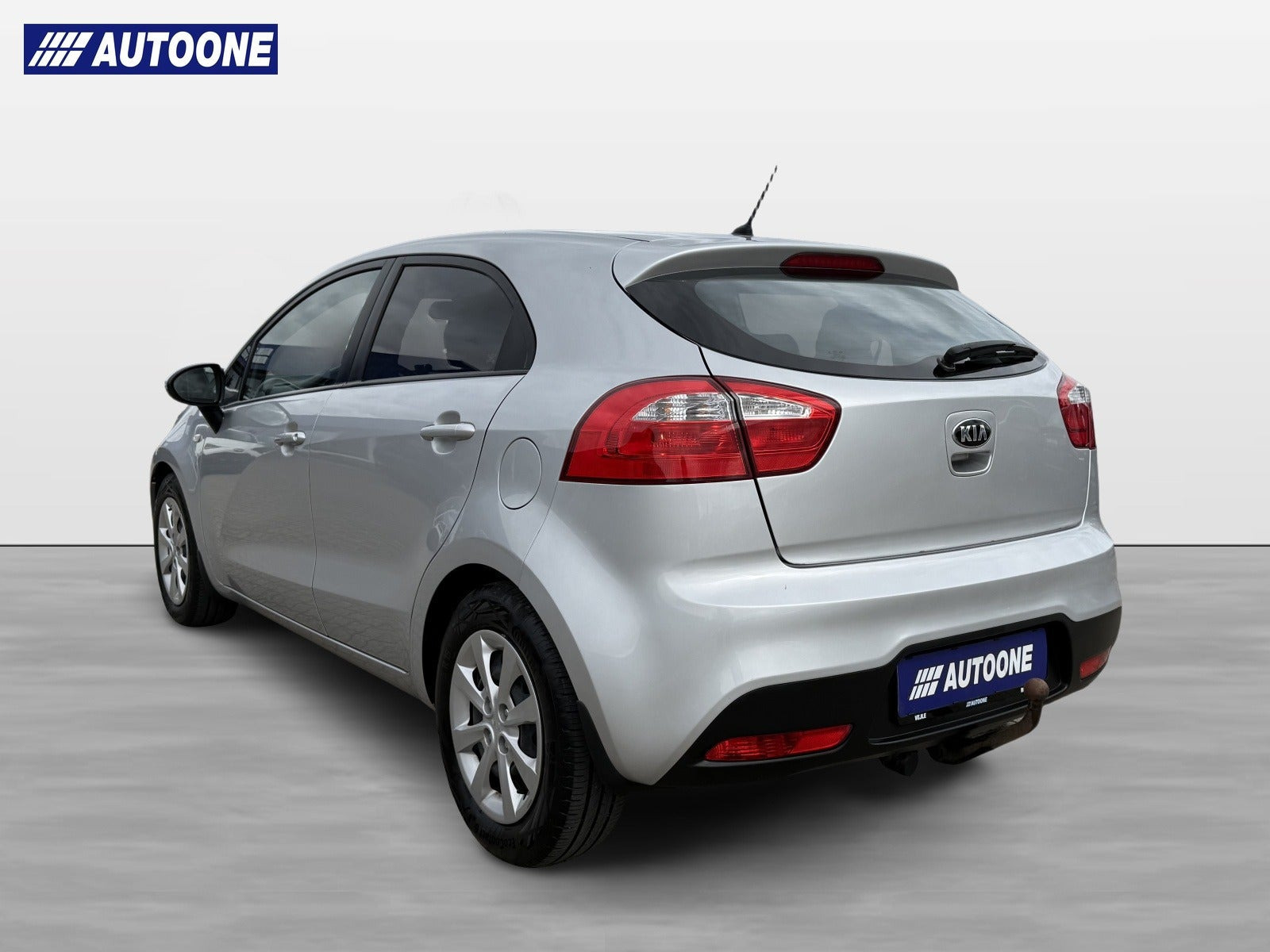 Sølv Kia Rio fra 2014