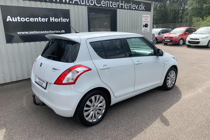 Hvid Suzuki Swift fra 2013